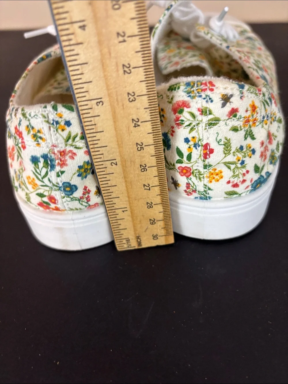Sincerely Jules Floral Slip on Canvas Sneakers Size 9